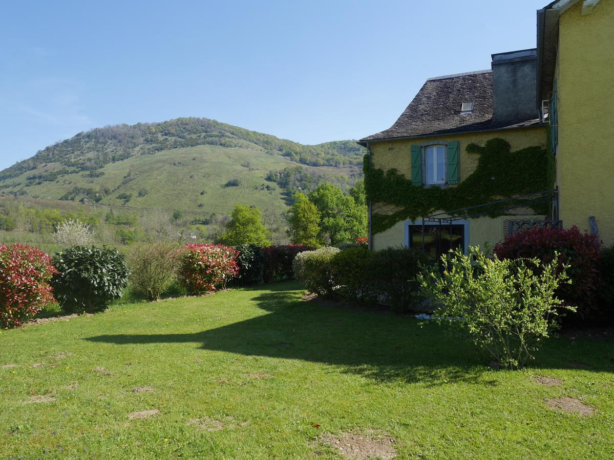 Maison D'Hotes Les 3 Baudets Issor Bagian luar foto